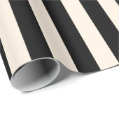Verticaal streeppatroon in zwart en crème cadeaupapier (Rol Hoek)