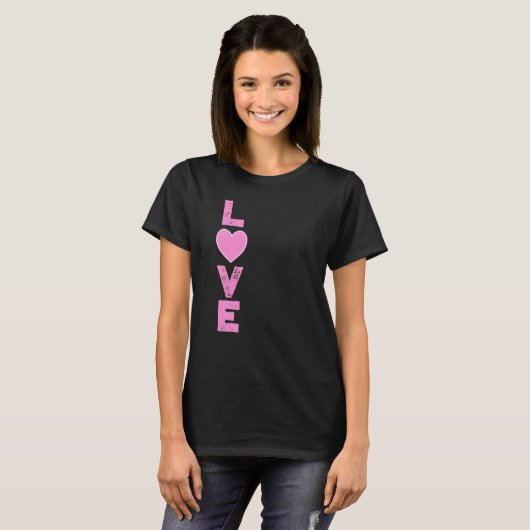 Verticaal Word Love Pink Heart Women's T-Shirt (Voorkant volledig)