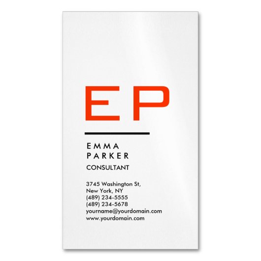 Verticaal zwart-witte rand Rood monogram Magnetisch Visitekaartje (Voorkant Verticaal)