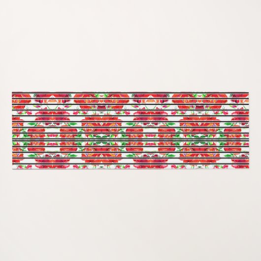 Vertical patterned fabric showcasing red flowers yogamat (Achterkant (horizontaal))