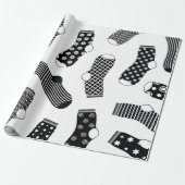 Vertical texture of striped and polka dot socks. B Cadeaupapier (Uitgerold)