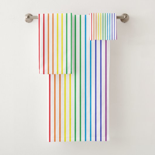 Verticale afgedekte regenboogstrips bad handdoek (Insitu)