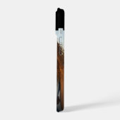 Verticale foto met aangepaste tekst in trendy schr iPhone 15 case (Linkerkant)