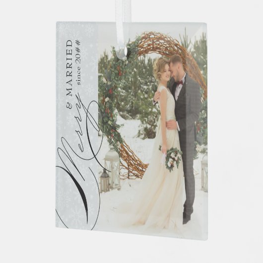 Verticale foto's van Merry en Married Script Snowf Glas Ornament (Voorkant links)
