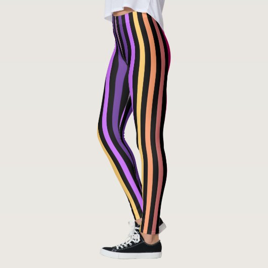 Verticale gestripte Leggings (Links)