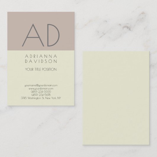 Verticale monogram minimalistisch beige kleurenren visitekaartje (Voorkant / Achterkant)
