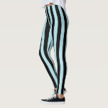 Verticale pasta Blauw- en zwarte strepen Leggings<br><div class="desc">Abstracte digitale kunst van verticale pastelblauwe en zwarte strepen</div>