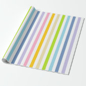 Verticale pasteelregenboog en witte strepen cadeaupapier (Uitgerold)