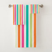 verticale regenboog strepen, kleurrijke retro-mult bad handdoek (Insitu)