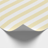 Verticale streeppatroon in botergeel en wit cadeaupapier (Hoek)