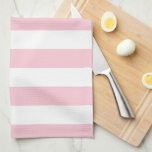 Verticale strepen Baby roze en witte strepen Theedoek<br><div class="desc">Verticale strepen - lichtroze en wit gestreepte patroon.</div>