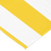 Verticale strepen geel en wit gestreept korte tafelloper (Hoek)