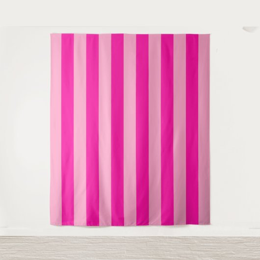Verticale Stripes Hot Pink Wandkleed (Voorkant)