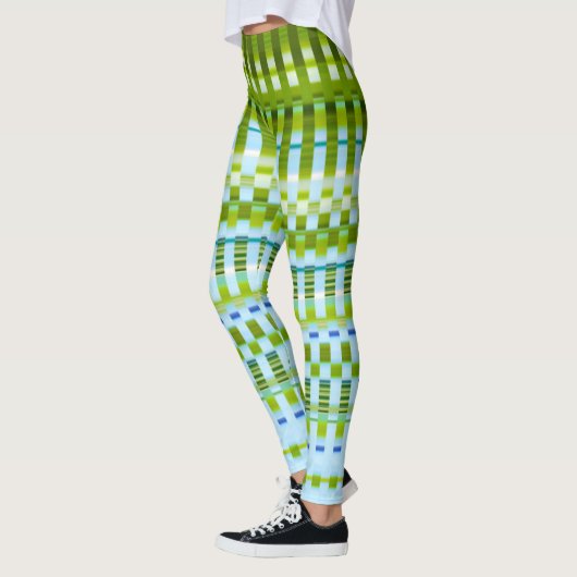 Verticale strips met driehoekige kleuren: groen en leggings (Links)