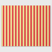 Verticale zachte gele en rode strepen cadeaupapier (Vlak)