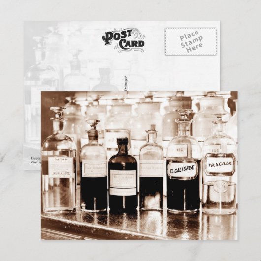 Vertoning van apothekerflessen die drugs bevatten briefkaart (Voorkant / Achterkant)