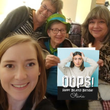 Vertraagde Verjaardagsfoto Met Aangepaste Naam Oli