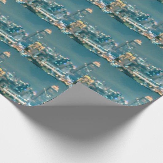 Vertroebelde stadslichten, uitzicht op het dak. cadeaupapier (Hoek)