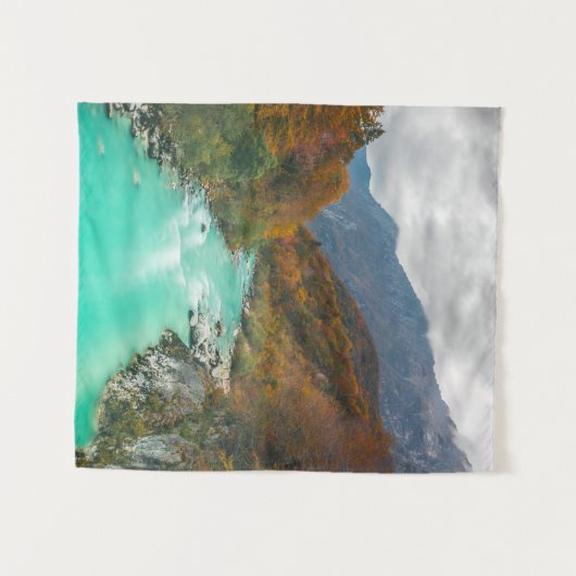 Vertrokken herfstdag van de rivier de Soča Sloveni Wandkleed (Voorkant (horizontaal))