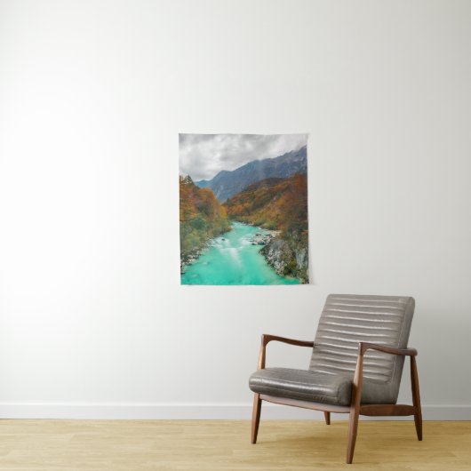 Vertrokken herfstdag van de rivier de Soča Sloveni Wandkleed (In situ)