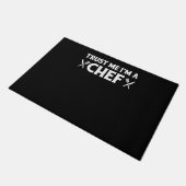 Vertrouw me aan hem als chef | Grappig liefdescita Deurmat (Schuin)