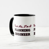 Vertrouw me dat ik een planningsingenieur ben mok (Voorkant links)