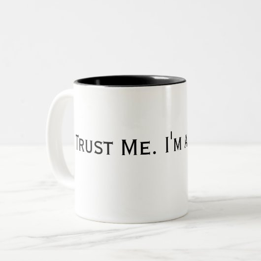 Vertrouw me. Ik ben advocaat. Tweekleurige Koffiemok (Voorkant links)
