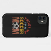 VERTROUW ME IK BEN EEN VOETBALMOEDER Case-Mate iPhone CASE (Achterkant (horizontaal))