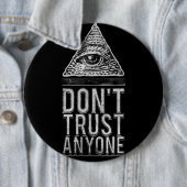 Vertrouw niemand ronde button 6,0 cm (In situ)