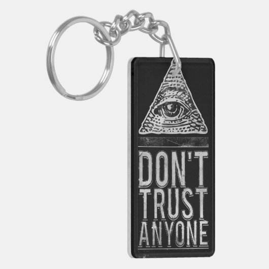 Vertrouw niemand sleutelhanger (Voorkant Links)
