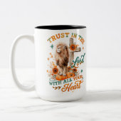 Vertrouw op de Heer... Tweekleurige Koffiemok (Links)