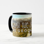 Vertrouw op de reis, ga met Geocacher Gift Mok (Voorkant links)