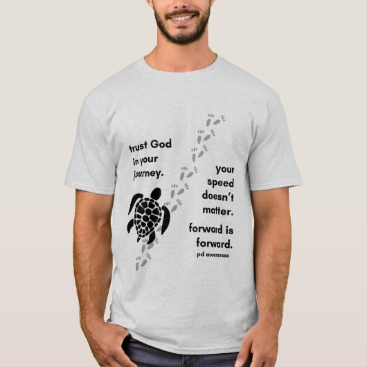 Vertrouw op God in uw reis T-shirt MANNEN (Voorkant)