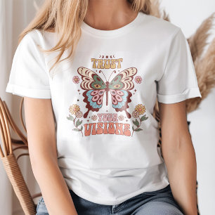 "Vertrouw op je visie" Boho Moth Moon Flowers T-shirt