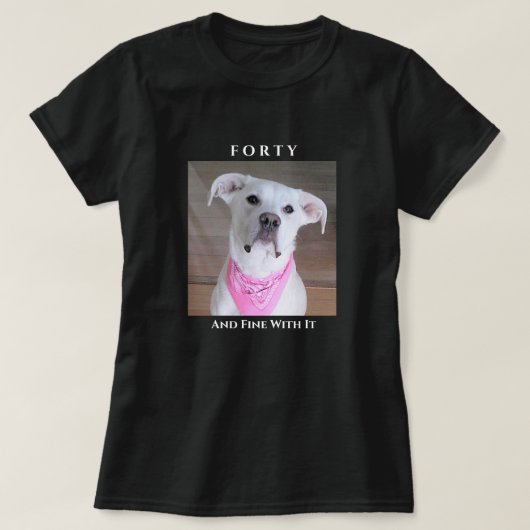 Vertrouwelijk optreden met zigeunerogen 40 roze t-shirt (Design voorkant)