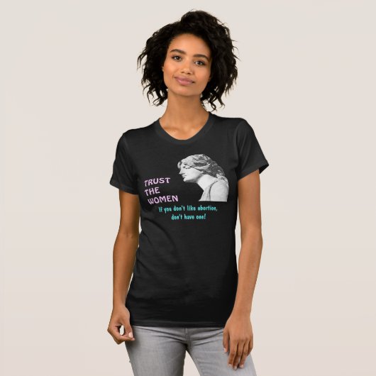 VERTROUWEN DE VROUWEN donker shirt (Voorkant volledig)