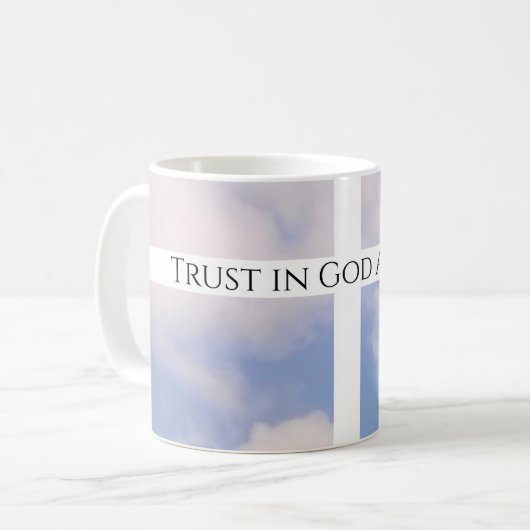 Vertrouwen in God Cross White en Blue Easter Koffiemok (Voorkant links)