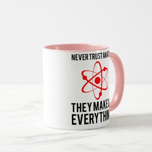 VERTROUWEN NOOIT EEN ATOM MOK (Voorkant rechts)