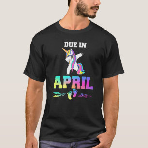 Vervaldatum April Zwangerschap Aankondiging T-shirt