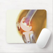 Vervanging knie. Röntgenfoto's, gekleurd, van een  Muismat (Met muis)