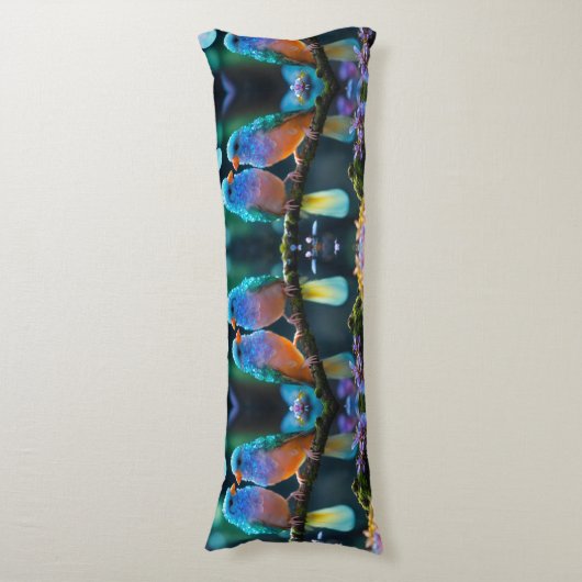 Vervederde Rust: Vogels Ontwerp Lichaamskussen (Voorkant Verticaal)