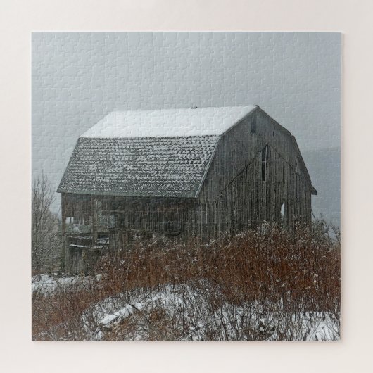 Verwaarloosde schuur in sneeuw landschaps puzzel (Horizontaal)