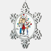 Verwacht paar met padvinder tin sneeuwvlok ornament (Rechts)