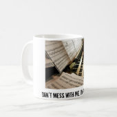 Verwar me niet met Mok (Voorkant links)