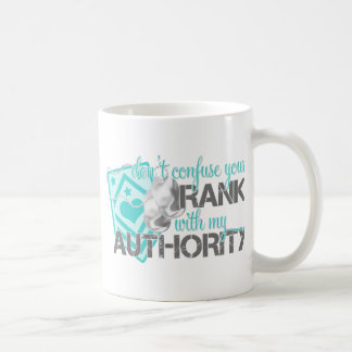 Verwar uw Rank niet met mijn autoriteit Koffiemok