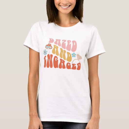 Verward en Verliefd Retro 70s Bachelorette Feestje T-shirt (Voorkant)
