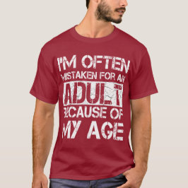 Verward met een volwassene t-shirt