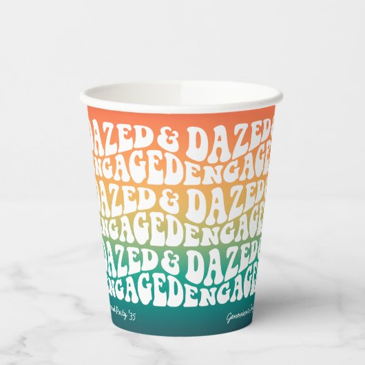 Verward Verliefd Retro Verlovingsfeestje Papieren Bekers (Links)