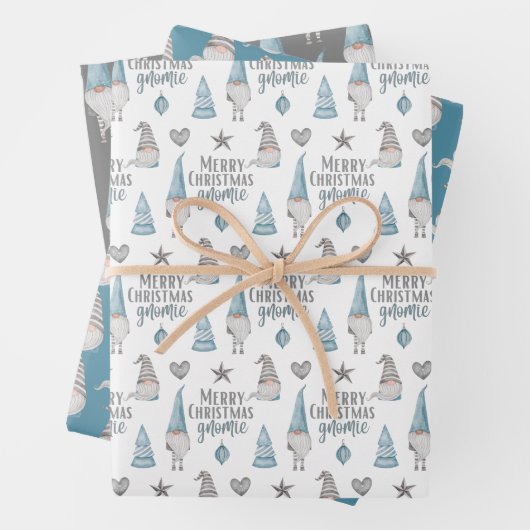 Verwarde kerstcadeaubladen voor kerstcadeautjes inpakpapier vel (In situ)