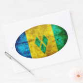 Verweerde vlag van Saint Vincent Ovale Sticker (Envelop)